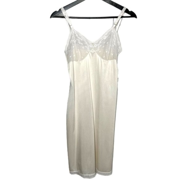 Vintage 60s Vassarette Nylon Off White Lace Trim Slip Medium - Picture 1 of 7